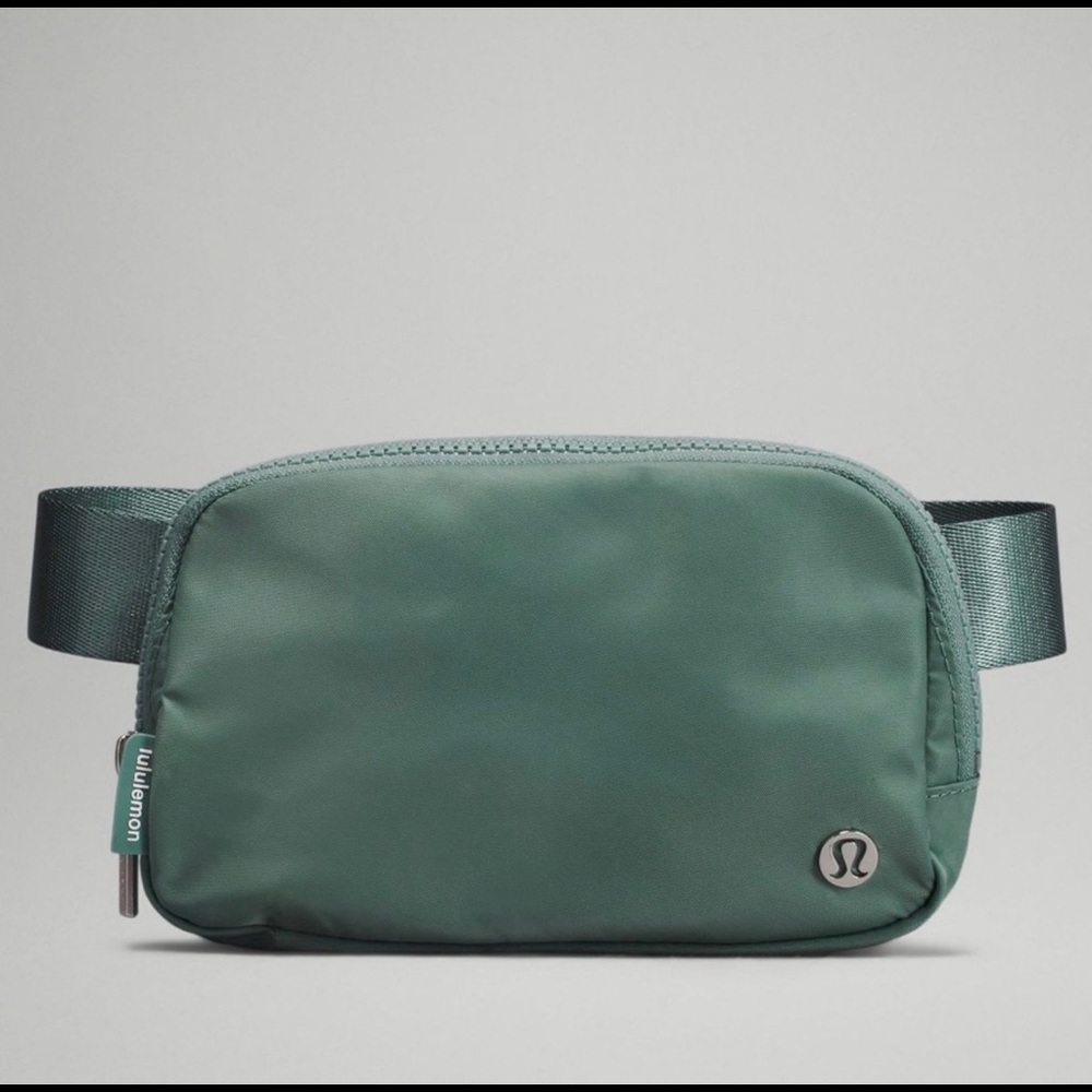 NWT Lululemon Belt Bag Tidewater Teal